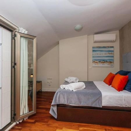 Precioso Atico Con Terraza Centro Historico Malaga Apartman Kültér fotó